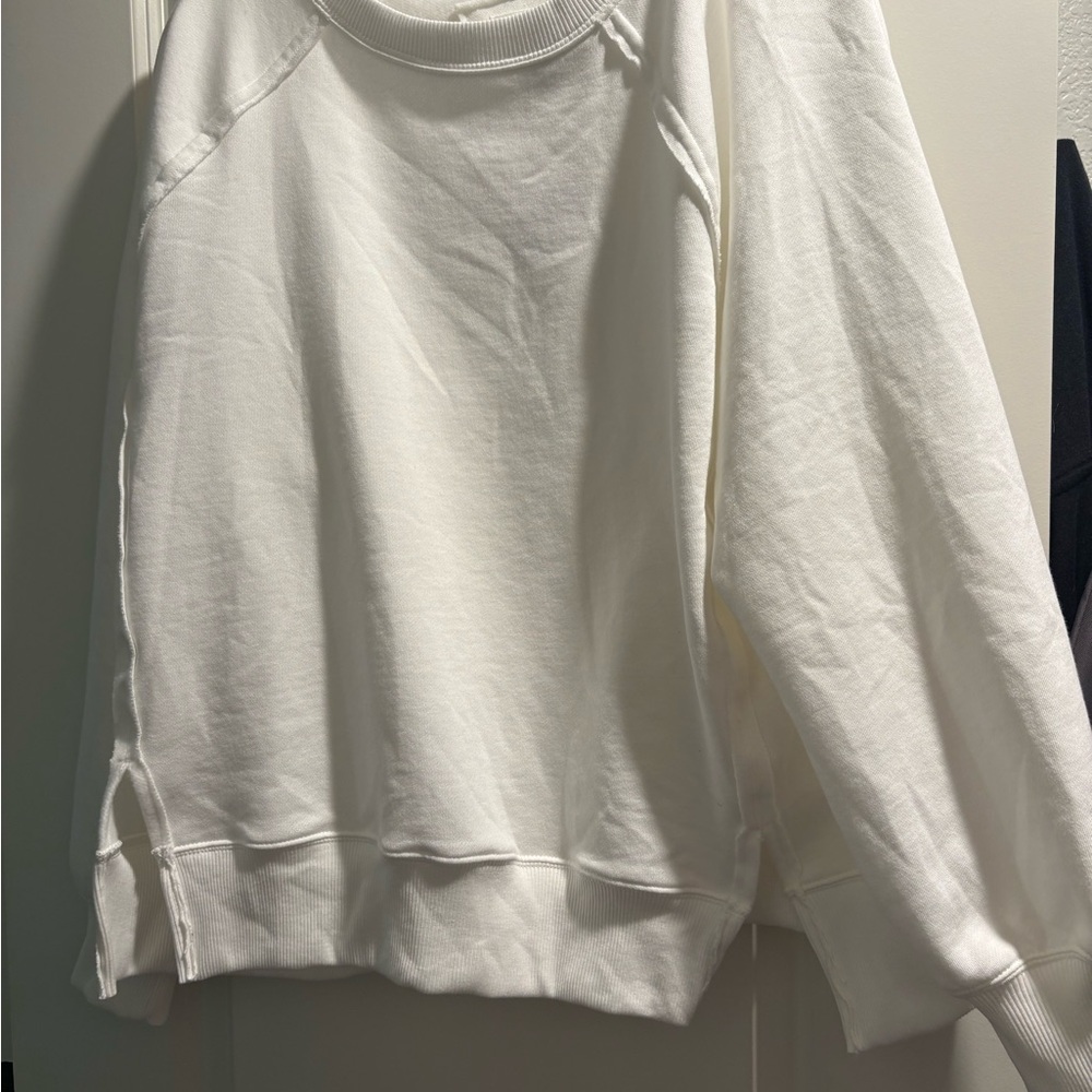 American Eagle Outfitters White Lived-In Sweatshirt Oversized XS NWT